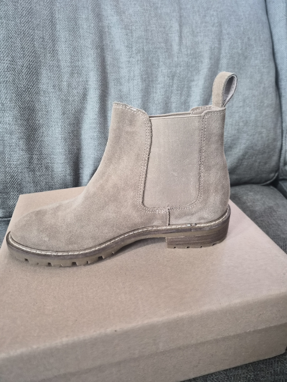 Size 6  Super Cute Casual Suede Bootie.